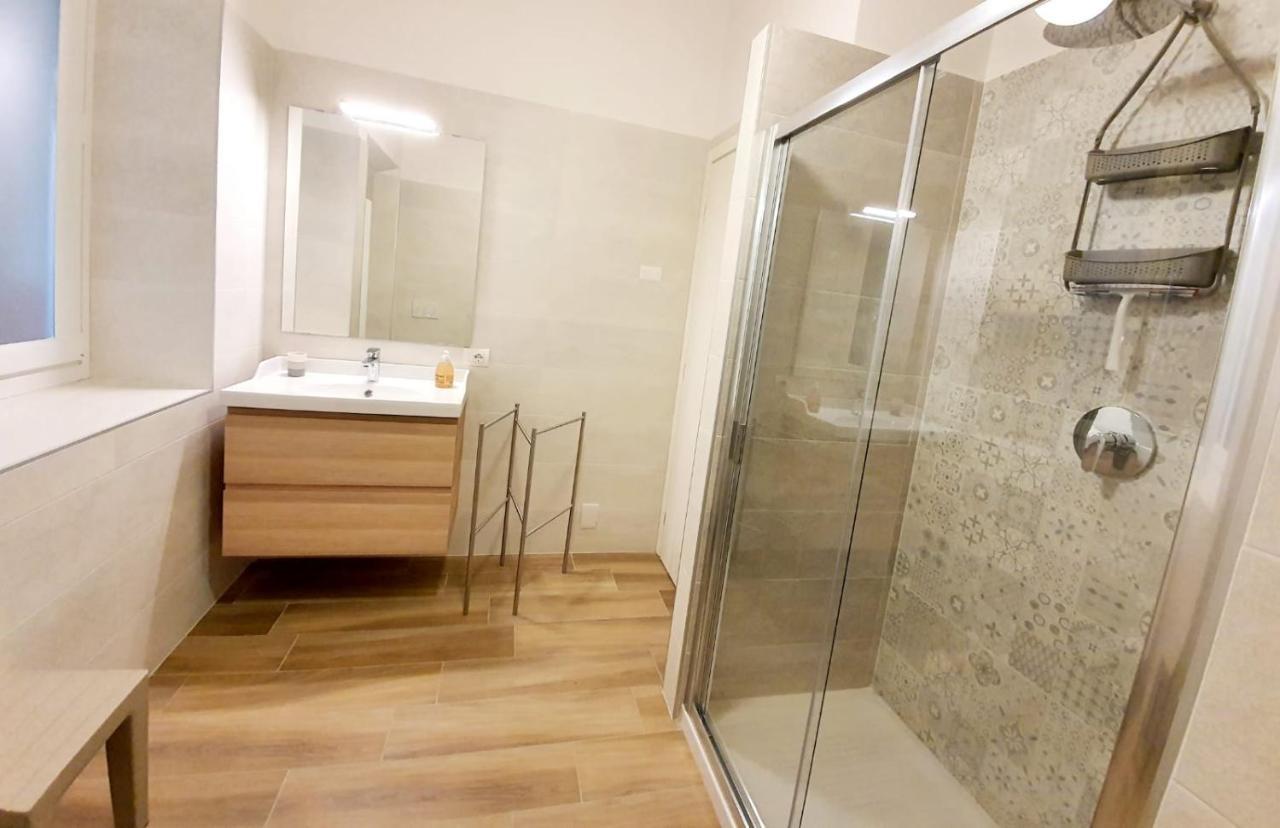 Residenza La Ruga Matilde & Eleonora Apartments Lake Verbania Ngoại thất bức ảnh